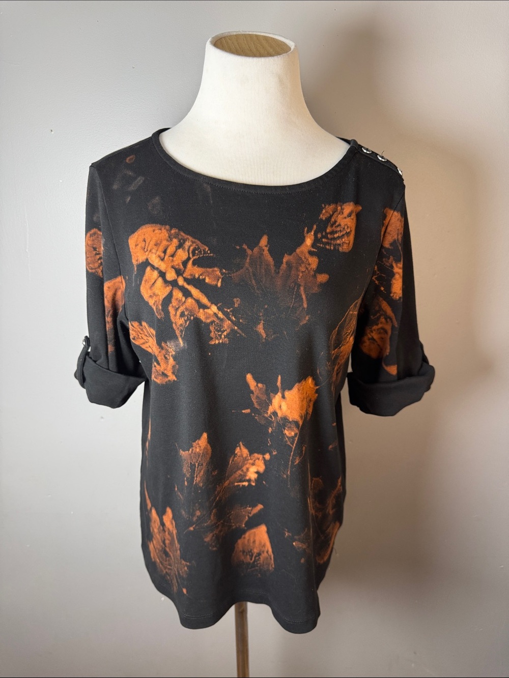 Black & Orange leaf 🍁 Print Women's Top